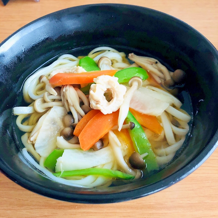 ムネ肉と野菜の煮込みうどん